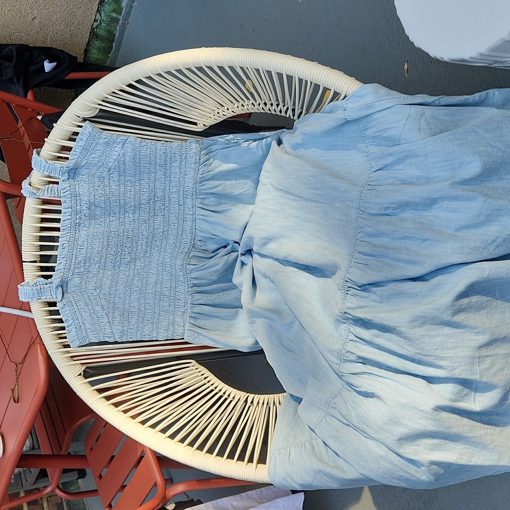 NWT GAP midi Sundress with elasticized top and straps and flounce at bottom.